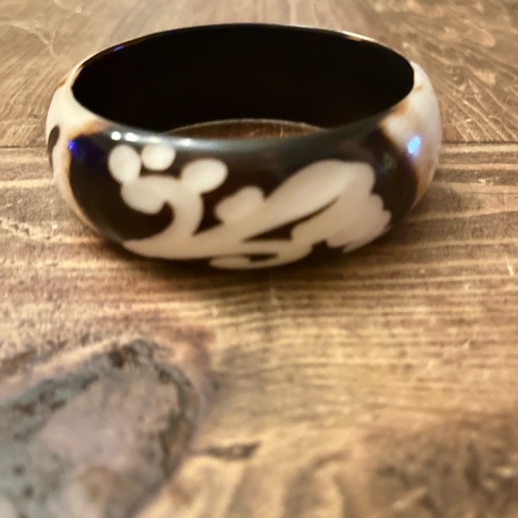 Bangle Bracelet Elephant Design High Gloss Finish Boho Jewelry - Picture 2 of 4